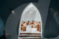 FEATURE -  Der perfekte Blick auf das Matterhorn: Das Iglu Dorf Schneehotel in Zermatt