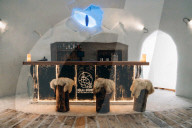 FEATURE -  Der perfekte Blick auf das Matterhorn: Das Iglu Dorf Schneehotel in Zermatt