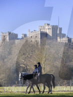 Andrew bei einem Ausritt im Park von Schloss Windsor