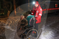 Russia targets Ukraine hospital