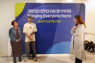 Freed hostage Eliyah Cohen goes home