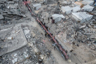 Gazans break Ramadan fast amidst rubble