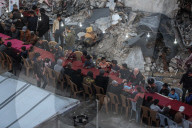 Gazans break Ramadan fast amidst rubble