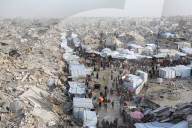 Gazans shopping among the rubble in Jabalia Refugee Camp