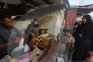 Gazans shopping among the rubble in Jabalia Refugee Camp