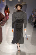 MODE - Paris Fashion Week Herbst/Winter 2025/2026: Zomer