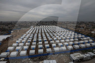 Gazans housed in newly erected tents
