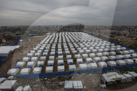 Gazans housed in newly erected tents