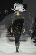 Défilé "Noir by Kei Ninomiya" Collection Prêt-à-Porter Automne/Hiver 2025-2026" lors de la Fashion Week de Paris (PFW)