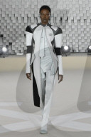 MODE - Paris Fashion Week Herbst/Winter 2025/2026: Off-White