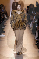 MODE - Paris Fashion Week Herbst/Winter 2025/2026: Elie Saab