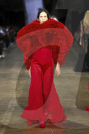 MODE - Paris Fashion Week Herbst/Winter 2025/2026: McQueen
