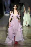 MODE - Paris Fashion Week Herbst/Winter 2025/2026: McQueen
