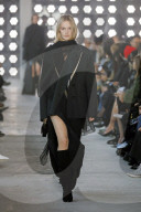 MODE - Paris Fashion Week Herbst/Winter 2025/2026: Sacai