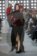 MODE - Paris Fashion Week Herbst/Winter 2025/2026: Sacai