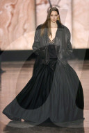 MODE - Paris Fashion Week Herbst/Winter 2025/2026: Saint Laurent