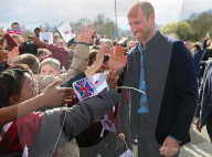 ROYALS - Prinz William bei einem Fußballschiedsrichterlehrgang in Willenhall, UK.