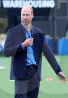 ROYALS - Prinz William bei einem Fußballschiedsrichterlehrgang in Willenhall, UK.