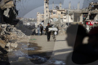 Gazans daily life amidst rubble
