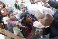 Food distribution in Gaza