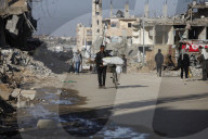 Gazans daily life amidst rubble
