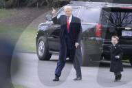 DC: President Trump and DOGE Adm. Musk hold a White House departure 