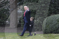 DC: President Trump and DOGE Adm. Musk hold a White House departure 