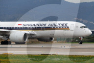 Singapore Airlines Airbus A350-941 on the runway at Barcelona Airport