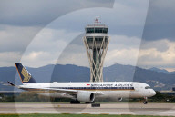Singapore Airlines Airbus A350-941 on the runway at Barcelona Airport