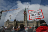 Hundreds Attend 'Elbows Up, Canada!' Rally In Ottawa