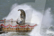 Strong Wind Blue Warning in Yantai