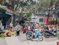 Street Market In Vietnam