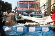 Nepal Police Bust Thousands Of Euro And USD Banknotes Being Smuggled To China