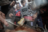 Gaza food distribution