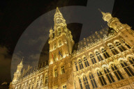 Brussels marks Earth Hour 2025 with symbolic lights-off and fire show at Grand Place to highlight climate action