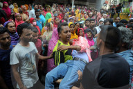 Police And Garment Workers Clash