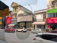 Fashion Retail Strip With Korean-Inspired Boutiques In The Vietnamese City Of Thanh Hoa