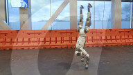 Humanoid robot gets acrobatic