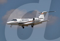Diverse aircraft landing in Barcelona