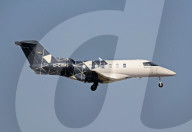 Diverse aircraft landing in Barcelona