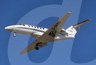 Diverse aircraft landing in Barcelona