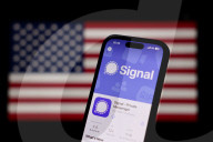 Signal And USA Photo Illustrations