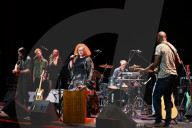 Sarah Jane Morris - The Sisterhood