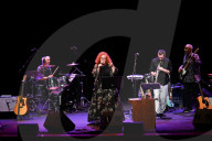 Sarah Jane Morris - The Sisterhood