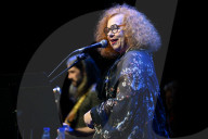 Sarah Jane Morris - The Sisterhood