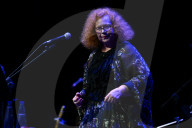 Sarah Jane Morris - The Sisterhood