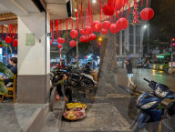 Hanoi Amusement District Old Quartier At Night