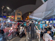 Hanoi Amusement District Old Quartier At Night