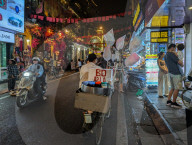 Hanoi Amusement District Old Quartier At Night