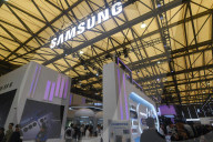 India Punishes Samsung Electronics